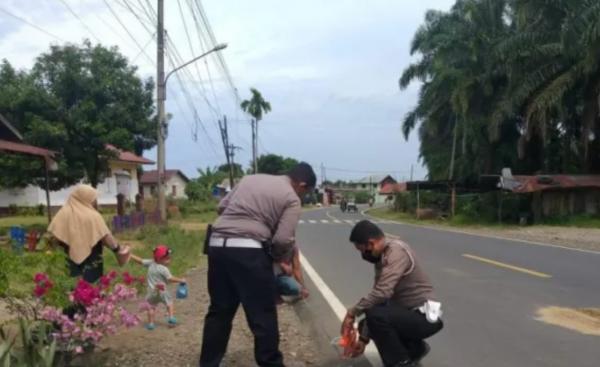 Pejalan Kaki Tewas Ditabrak Pengendara Motor di Batang Toru