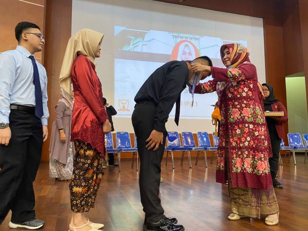 SMA Negeri 9 Bogor Melepas Siswa Kelas XII Dengan Bangga