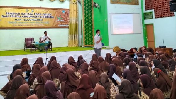 Cegah Narkoba di Kalangan Pelajar, Polres Bojonegoro Gelar Penyuluhan P4GN di Sekolah