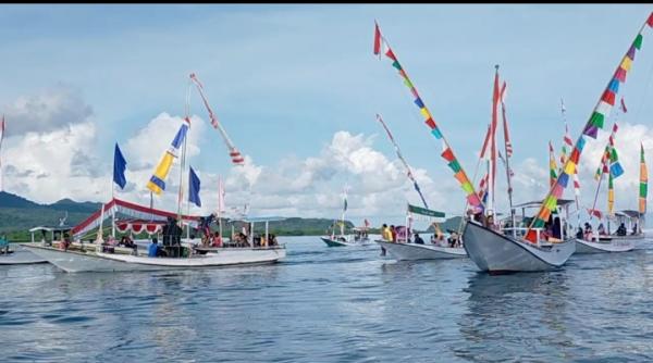 Parade Perahu Bawean Diharapkan Bisa Tarik Wisatawan Lokal atau Mancanegara, Keren!