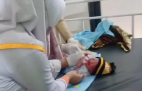 Bayi Mungil Dibuang di Rumah Kosong di Karanganyar, Begini Kondisinya