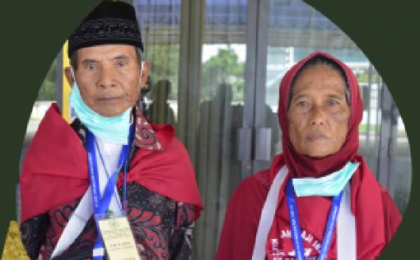 Tukang Becak Ini Ajak Istri Naik Haji Berkat Nabung Puluhan Tahun