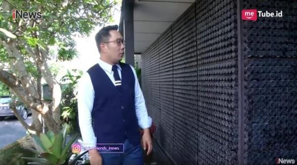 Ridwan Kamil, Sosok Gubernur yang Mampu Manfaatkan Botol Bekas Jadi Rumah Bernilai Miliaran