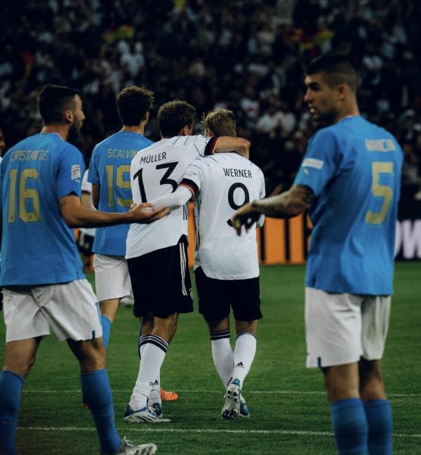 Italia Dihantam Jerman 5-2 dalam Lanjutan UEFA Nations League