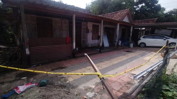 Rumah Meledak di Banyumas Tewaskan Warga, Polisi Gelar Olah TKP