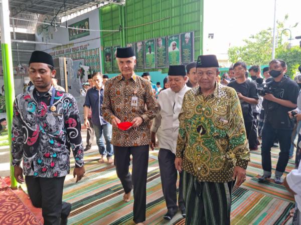 Ganjar Dukung Madrasah Diniyah NU