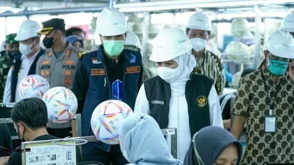 Keren...! Bola Resmi Piala Dunia Produk Madiun Jawa Timur