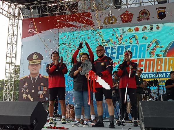 ASN Polda Jateng Menangkan Hadiah Utama Sepeda Motor di Event Sepeda Gembira Bhayangkara ke-76