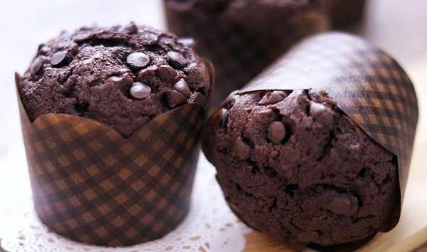 Resep Muffin Coklat Kukus Tanpa Mixer, Dijamin Enak dan Anti Bantet!