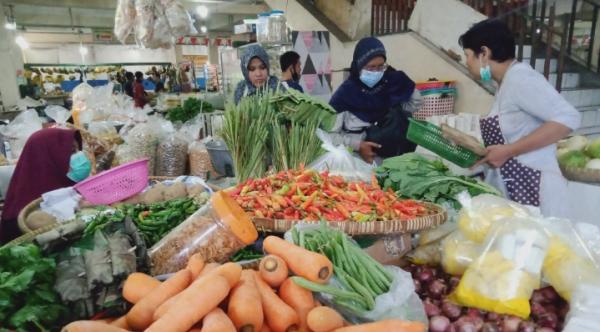 Masih Pedas, Segini Harga Cabai di Pasar Tradisional Kota Cirebon