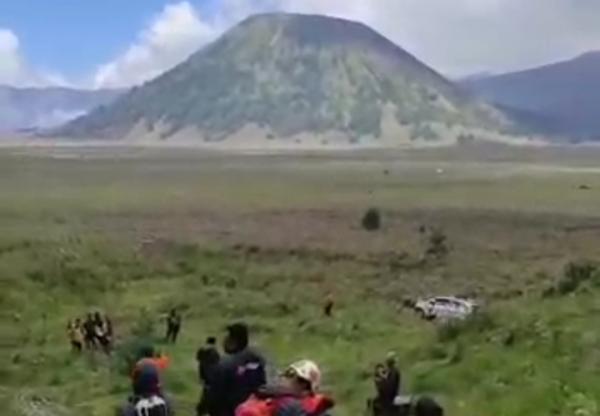 Hilang di Kawasan Gunung Bromo, Wisatawan Asal Pakis ditemukan di Jurang Kedalaman 200 Meter