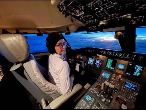 Sarah Widyanti Kusuma Pilot Wanita Garuda Indonesia, Turut Patahkan Dominasi Kaum Pria