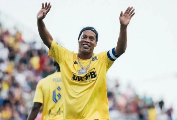 Datangkan Ronaldinho, Ini Motivasi Besar RANS Nusantara FC