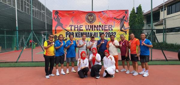 Tampil Perkasa Tim Tenis Unhan Sabet Juara Tiga Pekan Olah Raga Kemenhan RI