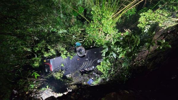 Penampakan Bus Kecelakaan Maut Masuk Jurang di Tasikmalaya yang Tewaskan 3 Orang