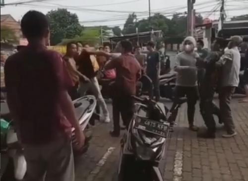 Prajurit TNI AL Sambangi Markas FBR, Terkait Rekannya Dikeroyok
