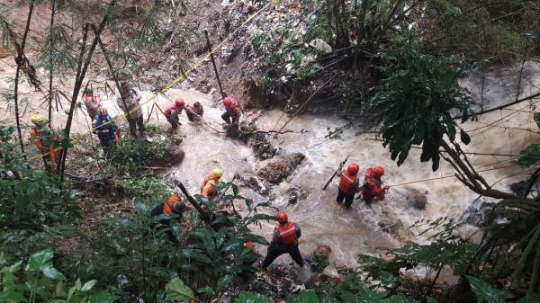 Hari Kedua Pencarian Siti Munawaroh Belum Membuahkan Hasil, Petugas Susuri Sungai