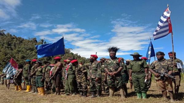 Dor! Pasukan TNI Baku Tembak dengan KKB di Kabupaten Puncak Papua