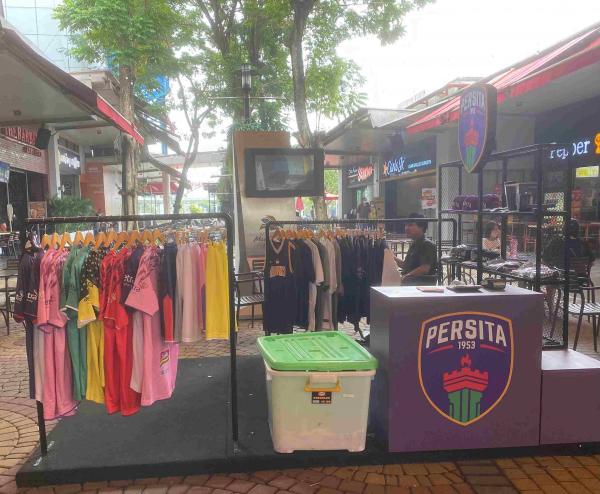 Berburu Baju Dan Pernak Pernik Pendekar Cisadane