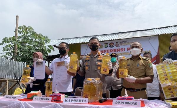 Ribuan Minyak Goreng Curah Dijual dalam Bentuk Kemasan di Online Shop, Polisi Tangkap Penjual