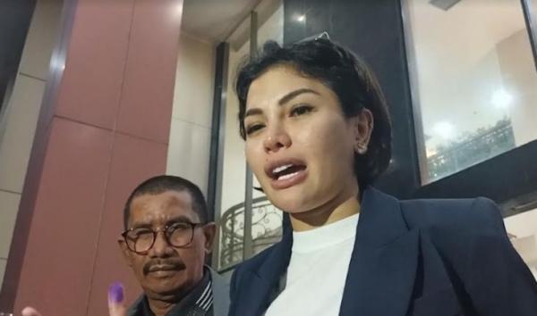 Izin Usaha 12 Holywings Jakarta Dicabut, Nikita Mirzani: Kami Punya Ribuan Pegawai yang Cari Nafkah