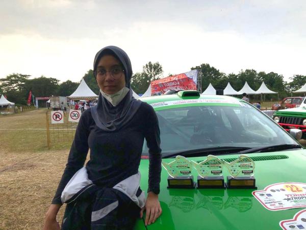Cerita Qanita Syahshiyah, Pembalap Wanita dari UNS