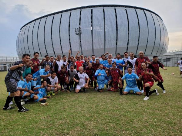 Phinisi FC Gelar Sepak Bola Bareng Di Jakarta International Stadium