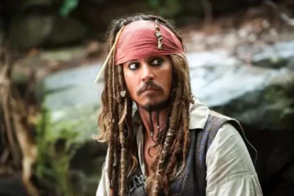 Johnny Deep Diimingi Rp4 Triliun untuk Kembali Jadi Jack Sparrow