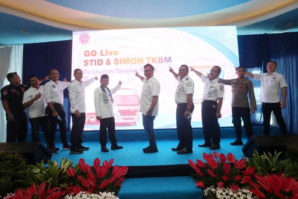 Identitas Tunggal Truk dan SIMON TBKM Resmi Diterapkan di Pelabuhan Tanjung Perak Surabaya