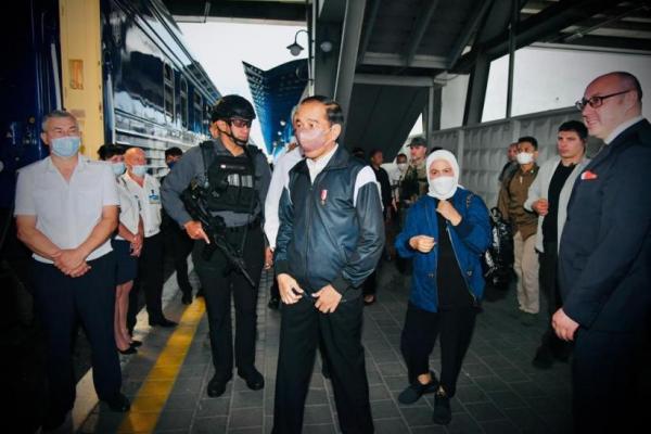 Presiden Jokowi Kembali ke Polandia Naik Kereta Usai Kunjungi Ukraina