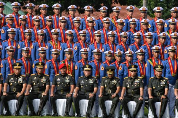 Pangdam IV Diponegoro Hadiri Wisuda Sarjana Taruna Taruni Tingkat IV Akademi Militer TA. 2021/2022