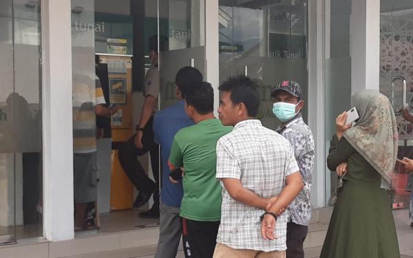 Pelayanan Bank Aceh Syariah Cabang Kutacane Mengecewakan