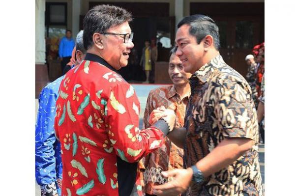 Kenang Tjahjo Kumolo, Wali Kota Hendi: Kami Sama-sama Meniti Karir dari Kota Semarang