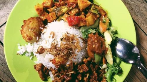 3 Rekomendasi Tempat Makan Halal Di Kawasan Pecinan Pantai Indah Kapuk