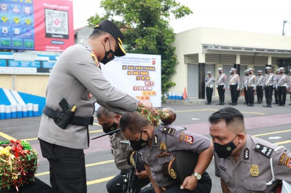 51 Personel Polres Tasikmalaya Kota Naik Pangkat, Kapolres: Selamat