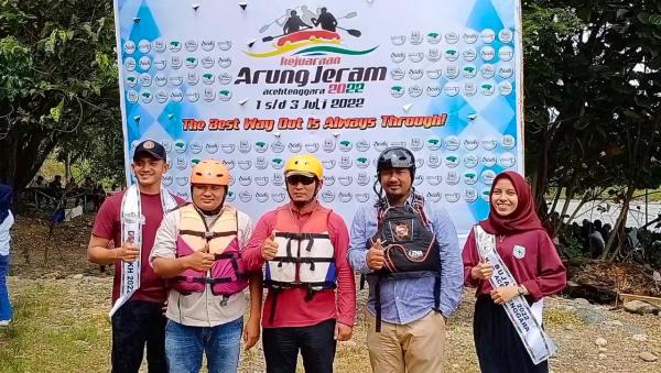 Disparpora Aceh Tenggara Gelar Kejuaraan Arung Jeram R6 di Sungai Alas