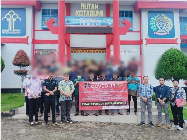 43 orang Warga Binaan Pemasyarakatan Kelas II B Lampung Utara Dapatkan Asimilasi