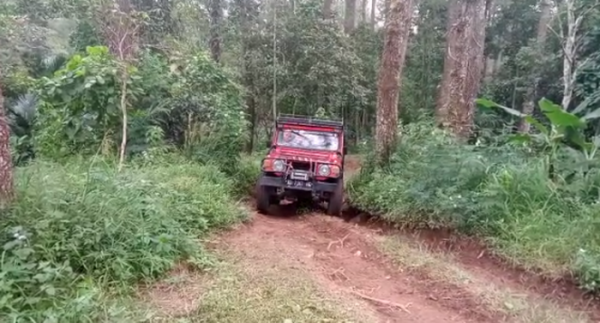 Butuh Liburan Sob? Yuk Uji Adrenalin di Jalur Offroad Lereng Gunung Lawu