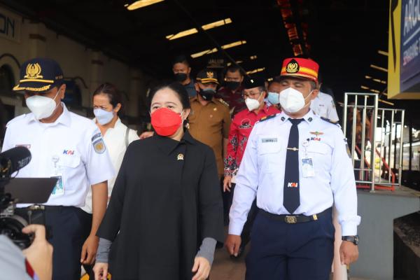 Puan Maharani Berkunjung ke Cirebon, Bupati Imron Berharap Pabrik Gula Sindanglaut Aktif Kembali