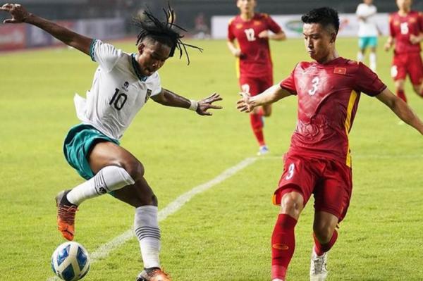 Kritik Gaya Bermain Timnas Indonesia, Pakar Sepak Bola Malaysia: Tak Perlu Kekerasan