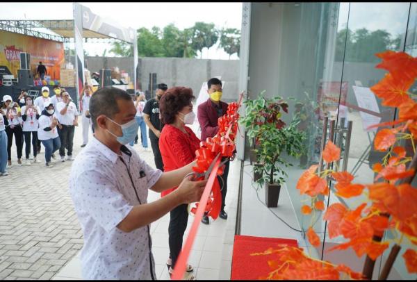 Hibur Puluhan Anak Yatim, Adam Jaya Motor Tuban Gelar Grand Opening Dealer Baru