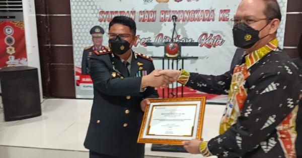 Kapolres Cirebon Kota Diganjar Penghargaan oleh BI, Ini Alasanya