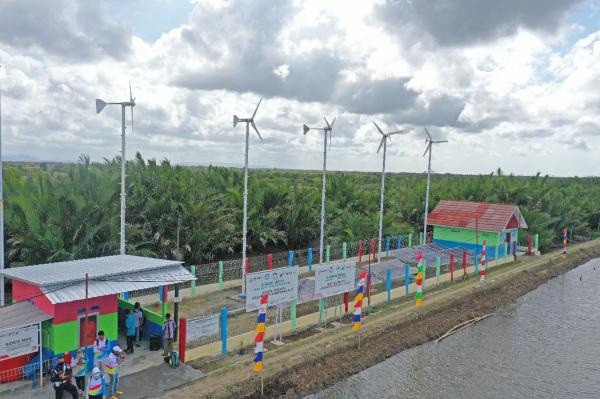 Desa di Cilacap ini, Hadirkan Green Energy Bertenaga Surya dan Angin