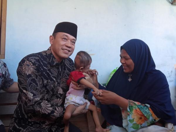 Mengetahui Bayi Aira Menderita Jantung Bocor, Ketua DPRD Karanganyar Bagus Selo Turun Langsung