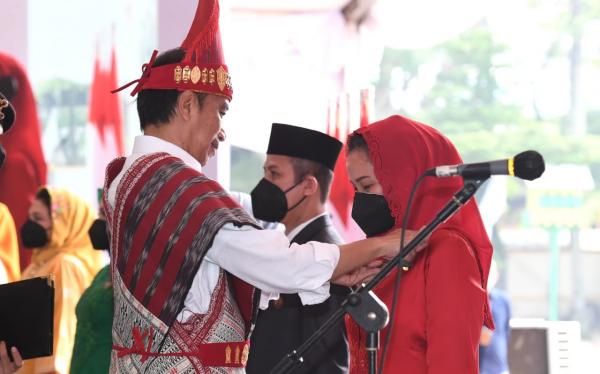Atasi Stunting, Jokowi Ajak Keluarga di Indonesia Tanami Pekarangan Sebagai Sumber Pangan