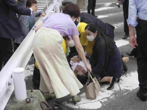 Mantan PM Jepang Shinzo Abe Ditembak, Saksi Mendengar Dua Kali Suara Tembakan