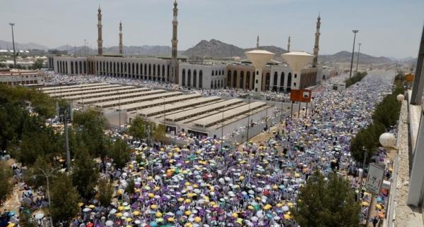 1 Juta Jemaah Haji Bergerak dari Muzdalifah ke Mina untuk Lempar Jumrah Hari Ini