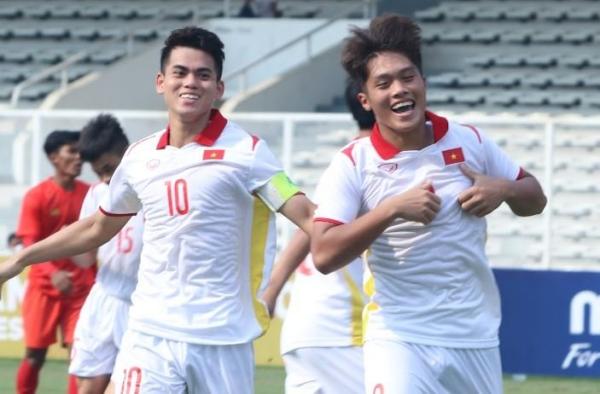 Piala AFF U-19 2022: Timnas Vietnam Tempati Puncak Klasemen Grup A Usai Hantam Myanmar 3-1