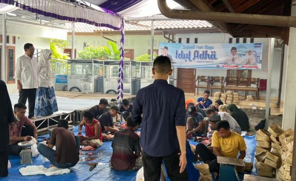 Herman Khaeron Salurkan Belasan Hewan Qurban di Dapil Cirebon- Indramayu