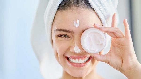Berikut 6 Tahapan Pakai Skincare yang Baik dan Benar! Yuk Simak